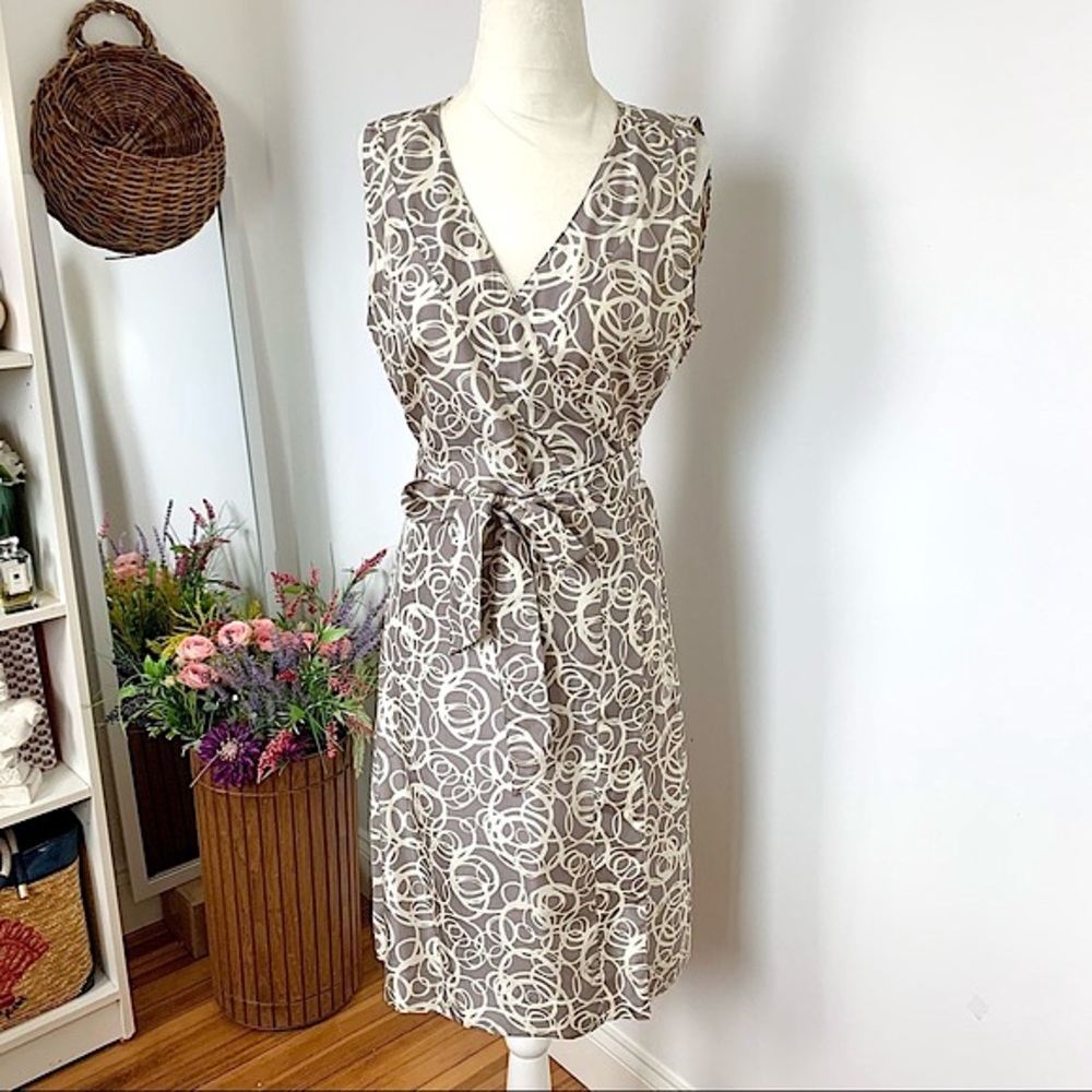 Garnet Hill Silk Abstract Circles print Wrap Dress Gray White Sleeveless sz 6